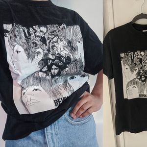 😸 2/$12 Beatles Revolver T-shirt